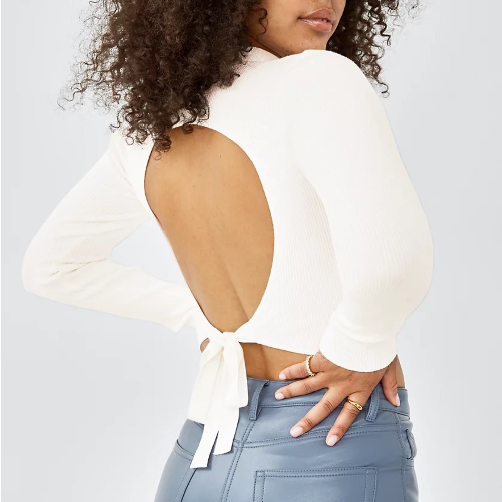 Gabrielle Sweater